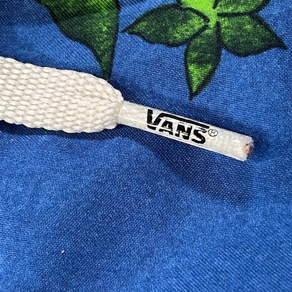 VANS Flamingo 10” Board Shorts Swim Trunks size 34, excellent condition! - Picture 12 of 12